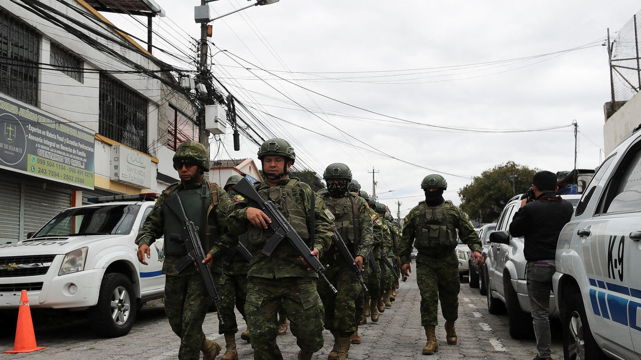 Ecuador decreta un estado de excepción tras motines en seis cárceles