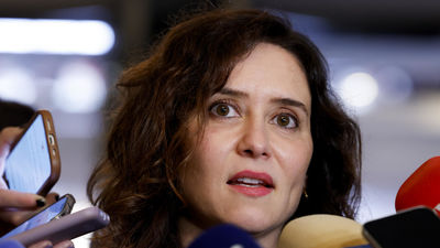 Ayuso ve que "hacer las mascarillas obligatorias ahora demuestra improvisación; es recurso del gestor débil"