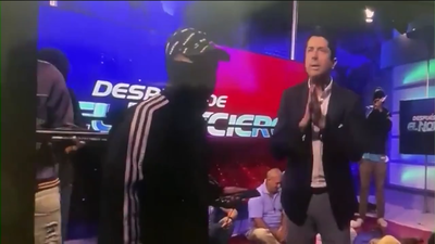 Unos encapuchados armados toman el canal ecuatoriano TC Televisión en plena emisión