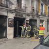 Susto en el barrio de La Latina en Madrid por un incendio que provocó una gran columna de humo
