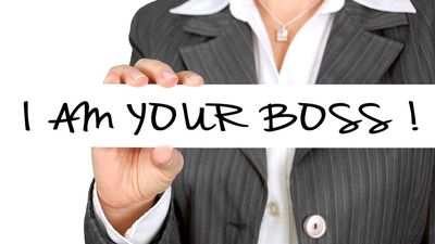 Sinceros en el trabajo: ¿Es bueno que jefes y empleados puedan hacerse críticas mutuamente?