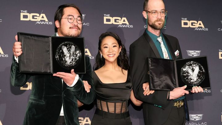 Daniel Kwan and Daniel Scheinert con su DGA Awards por 'Todo a la vez en todas partes' / DGA Awards