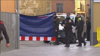 Detenida la madre del bebé hallado muerto en una papelera de La Bisbal d'Empordà