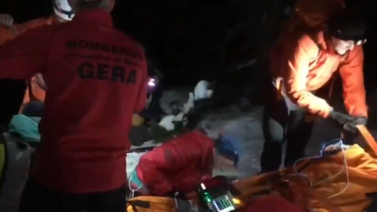 Complicado rescate en Siete Picos una excursionista tras sufrir un infarto