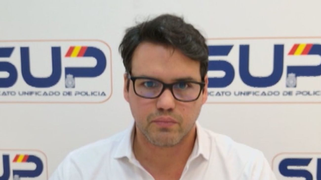 El SUP denuncia la saturación e insalubridad de las salas del aeropuerto de Barajas donde son llevados los inmigrantes ilegales