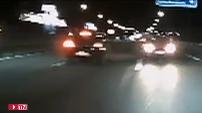 Detenida una mujer por circular en dirección contraria por la A-1 y chocar contra un taxi