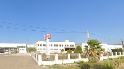 Danone cierra una fábrica de Barcelona y Bimbo se marcha de Alicante a Cataluña
