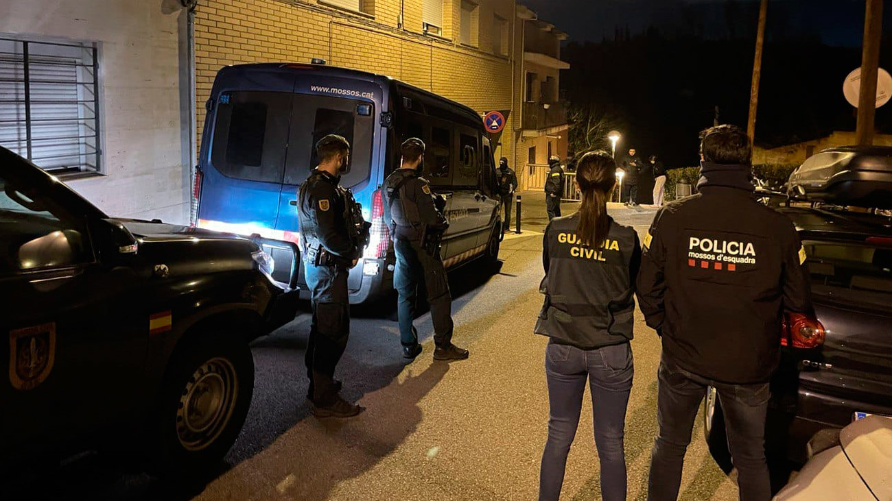 Operación conjunta de Mossos y Guardia Civil contra el terrorismo yihadista en Cataluña y Extremadura