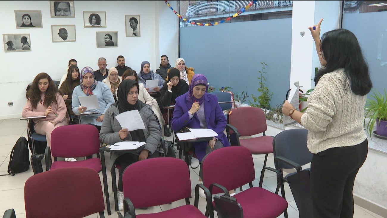 La Comunidad de Madrid promueve la formación de inmigrantes en el exterior en empleos de difícil cobertura