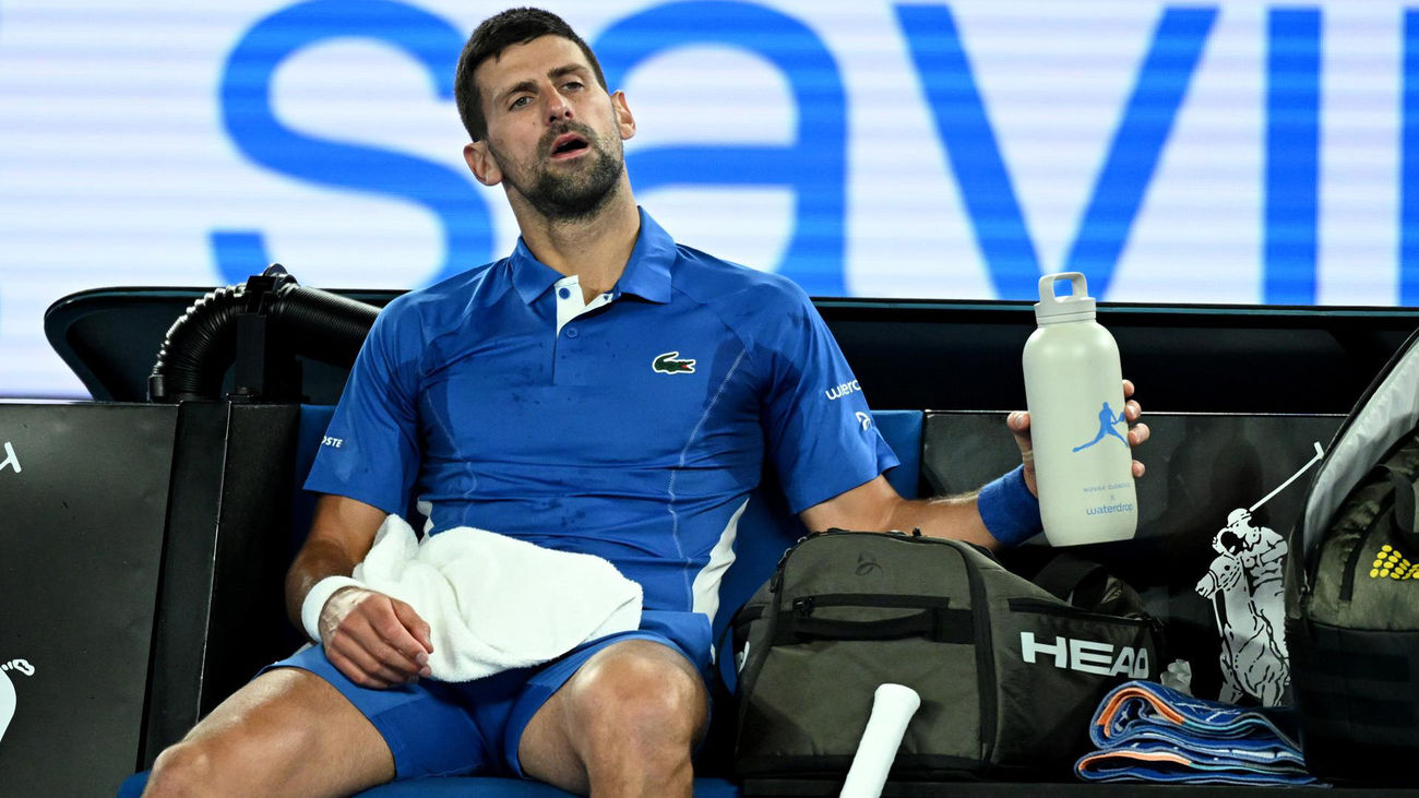 Un Djokovic espeso supera a Popyrin en cuatro sets