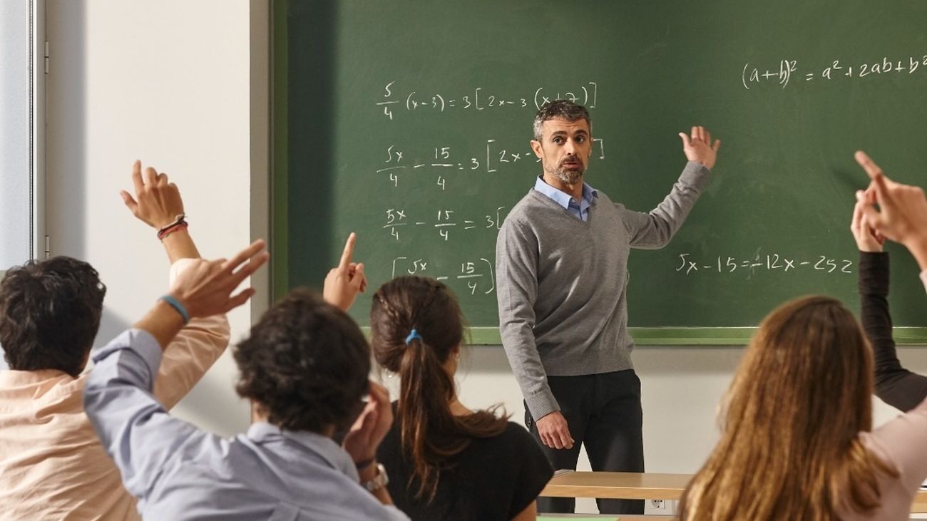 Sánchez anuncia un plan de refuerzo en matemáticas y comprensión lectora para casi cinco millones de alumnos