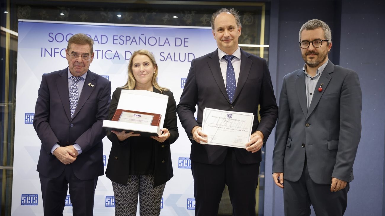 López-Valverde en el acto de entrega de la XIX edición de los premios de la Sociedad Española de Informática de la Salud