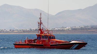 Dos muertos y 4 personas graves en un cayuco rescatado al sur de Gran Canaria