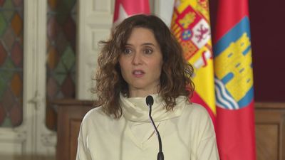 Ayuso critica que el Gobierno no les dé información sobre los inmigrantes que llegan a la Comunidad: "Vivimos un auténtico caos"