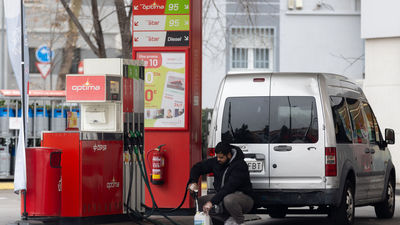 La gasolina toca un nuevo máximo anual tras encadenar más de tres meses al alza