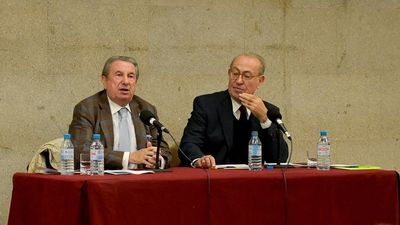 Nicolás Redondo y Francisco Vázquez denuncian "autocracia" y "sometimiento a chantajes nacionalistas" en el PSOE