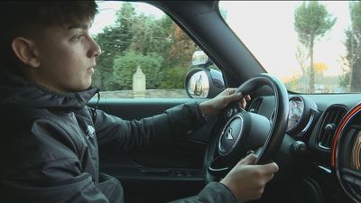 Cada vez menos jóvenes se sacan el carnet de conducir, un 30% menos que en 2007