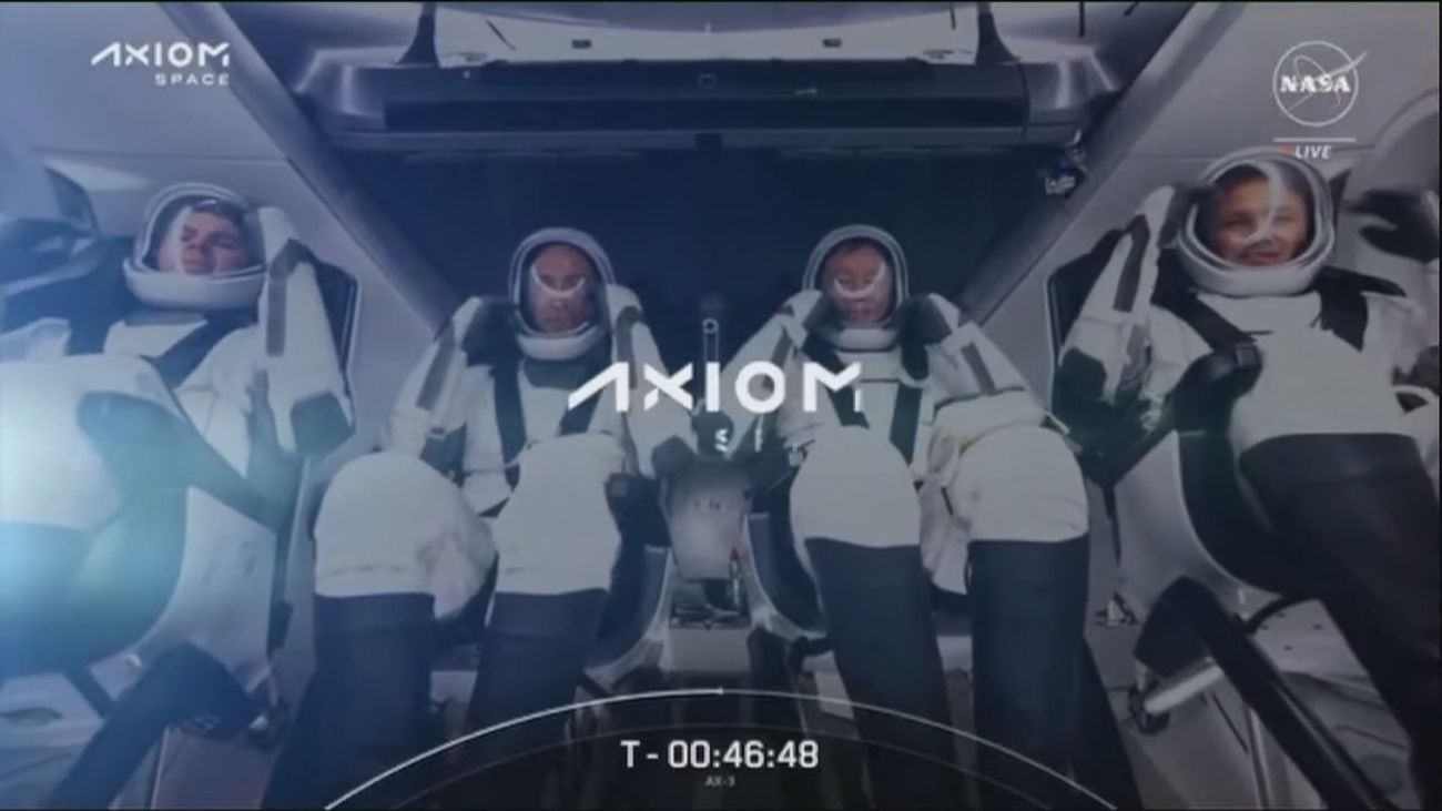 Despega con éxito la primera misión espacial comercial completamente europea con Miguel López Alegría al mando