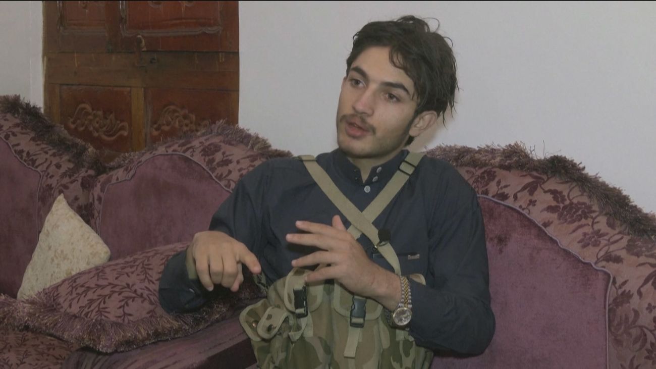 Un joven yemení se hace famoso por grabar los ataques a los barcos en el Mar Rojo