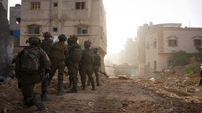 Israel sigue su ofensiva en Gaza mientras crecen críticas a la vía militar de Netanyahu