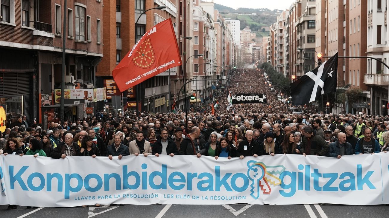 Manifestación en Bilbao bajo el lema, 'Llaves para la resolución’ a favor de ETA