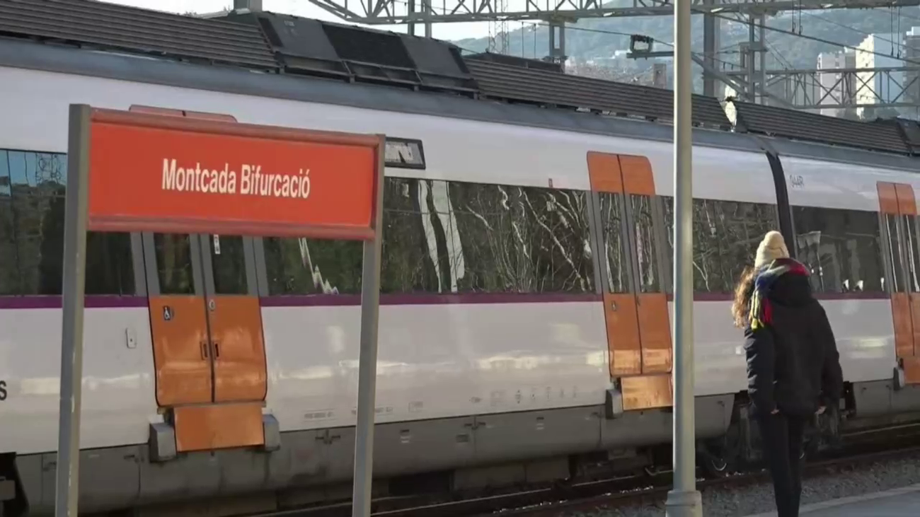 Tercer acto vandálico en trenes de Barcelona en 24 horas, apedrean un tren en la estación de Montcada i Reixac
