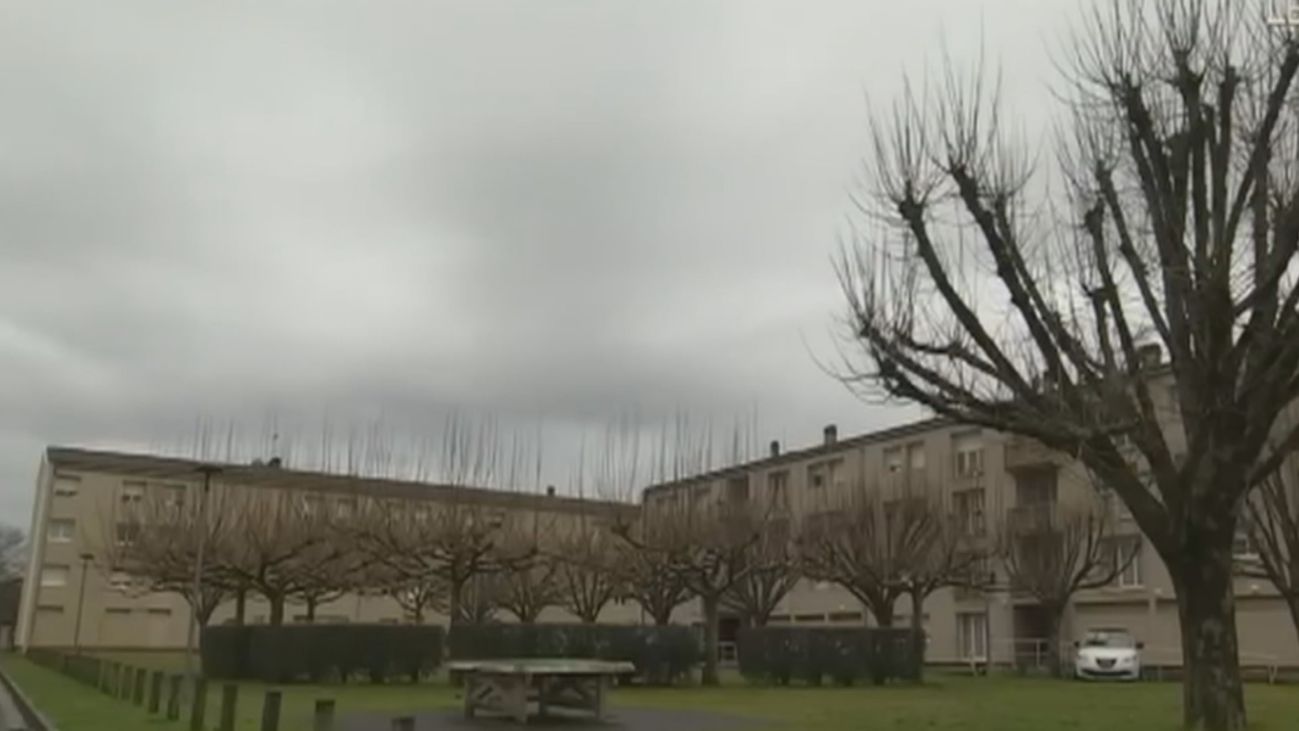 Un niño de 9 años sobrevive viviendo solo en casa durante dos años en un pueblo francés