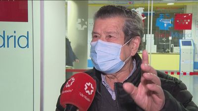 La mascarilla dejará de ser obligatoria en centros de salud y hospitales de Madrid desde este miércoles