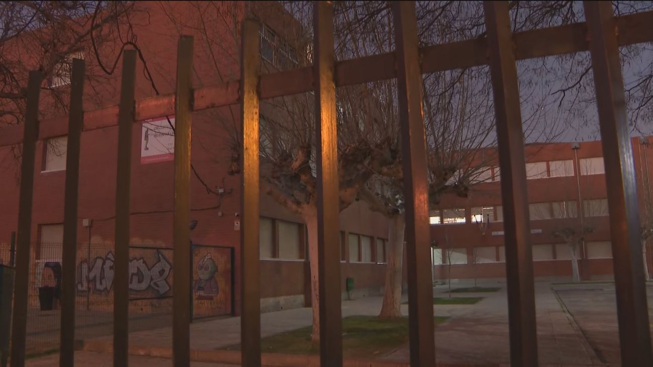 Detenido un menor por apuñalar a otro en un instituto de Alcalá