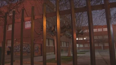 Detenido un menor por apuñalar a otro en un instituto de Alcalá