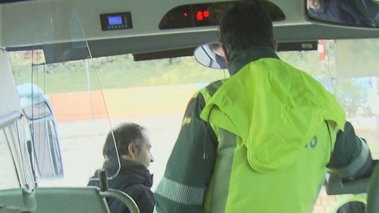 La DGT multa a la mitad de los autobuses escolares controlados durante una campaña
