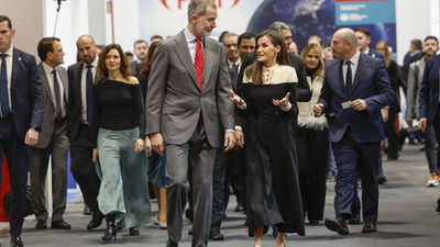 Los reyes inauguran Fitur en Ifema, la mayor feria de turismo del mundo