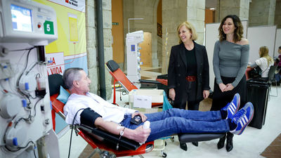 La Comunidad de Madrid despliega un maratón de donación de sangre en Sol, 30 hospitales y unidades móviles