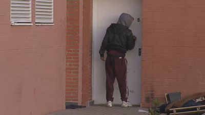 Vecinos de San Blas denuncian unos 'narcovestuarios' en su barrio: "Hay miedo a pasar por allí"