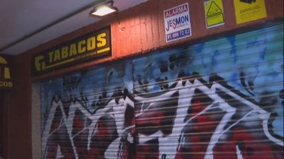 Una empleada de un estanco de El Escorial es golpeada y secuestrada por unos ladrones