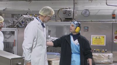 El rey se suma al cumpleaños de Mantequerías Arias y Alsa, dos referentes empresariales