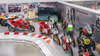 La exposición 'Motos Made in Spain' seguirá en Alcalá dos años más