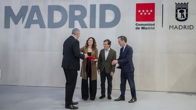 Ayuso celebra la inversión de 2.400 millones para Barajas y ofrece la "plena colaboración" de la Comunidad de Madrid