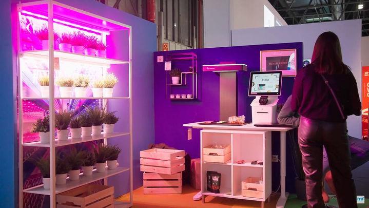 Nuevas recepciones con asistentes virtuales / ITH