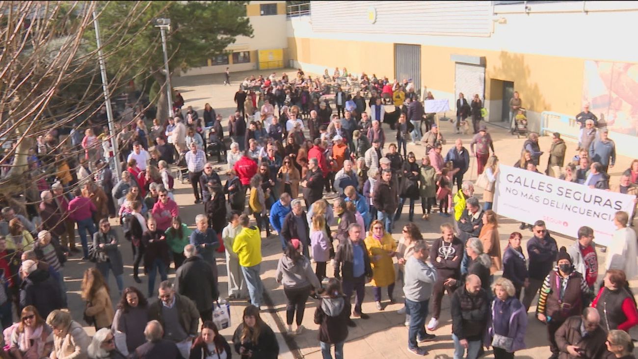Cientos de personas piden más seguridad en El Escorial tras el secuestro exprés de una vecina