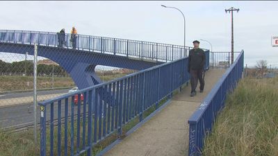 Vecinos de Leganés reclaman el cambio de la pasarela peatonal que les conecta con Madrid