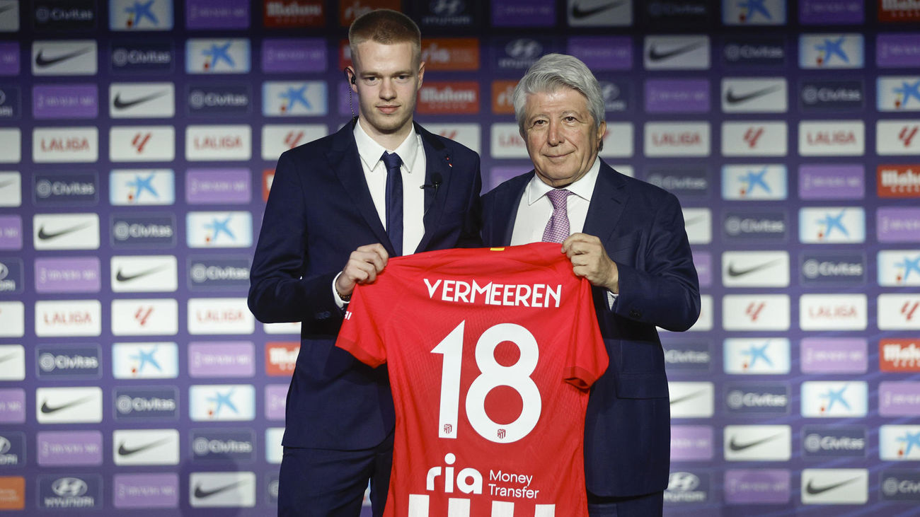 Vermeeren, presentado en el Atlético de Madrid: "Es el mejor equipo y el mejor momento para dar este paso"