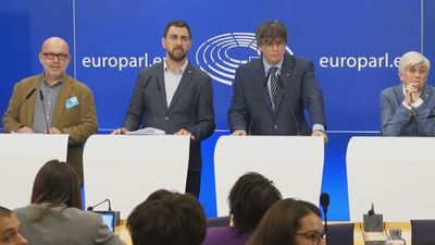 Ciudadanos pide a Metsola que la Eurocámara investigue a Puigdemont por espionaje ruso