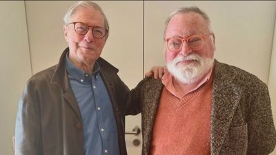 Félix de Azúa abandona 'El País' en solidaridad con Fernando Savater