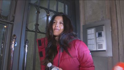 Roban el carrito de bebé de Gabriela Guillén