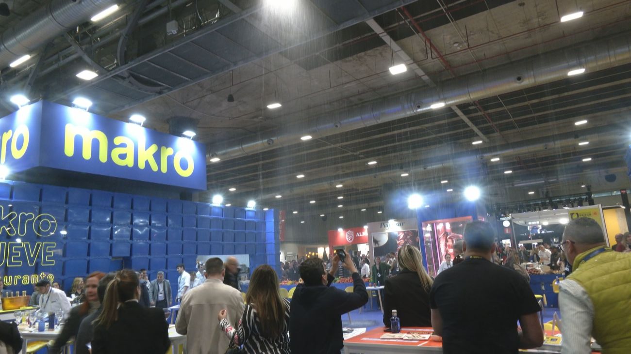 La rotura de una tubería inunda parte de un pabellón en Madrid Fusión