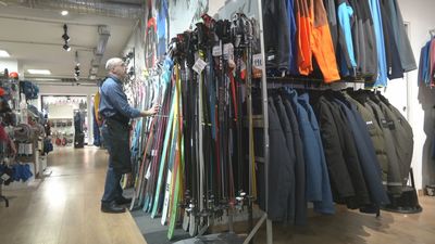 Las altas temperaturas afectan a la venta de ropa de invierno