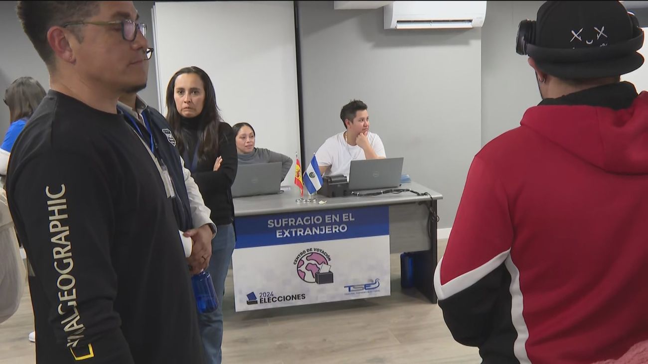 Los salvadoreños votan en Madrid