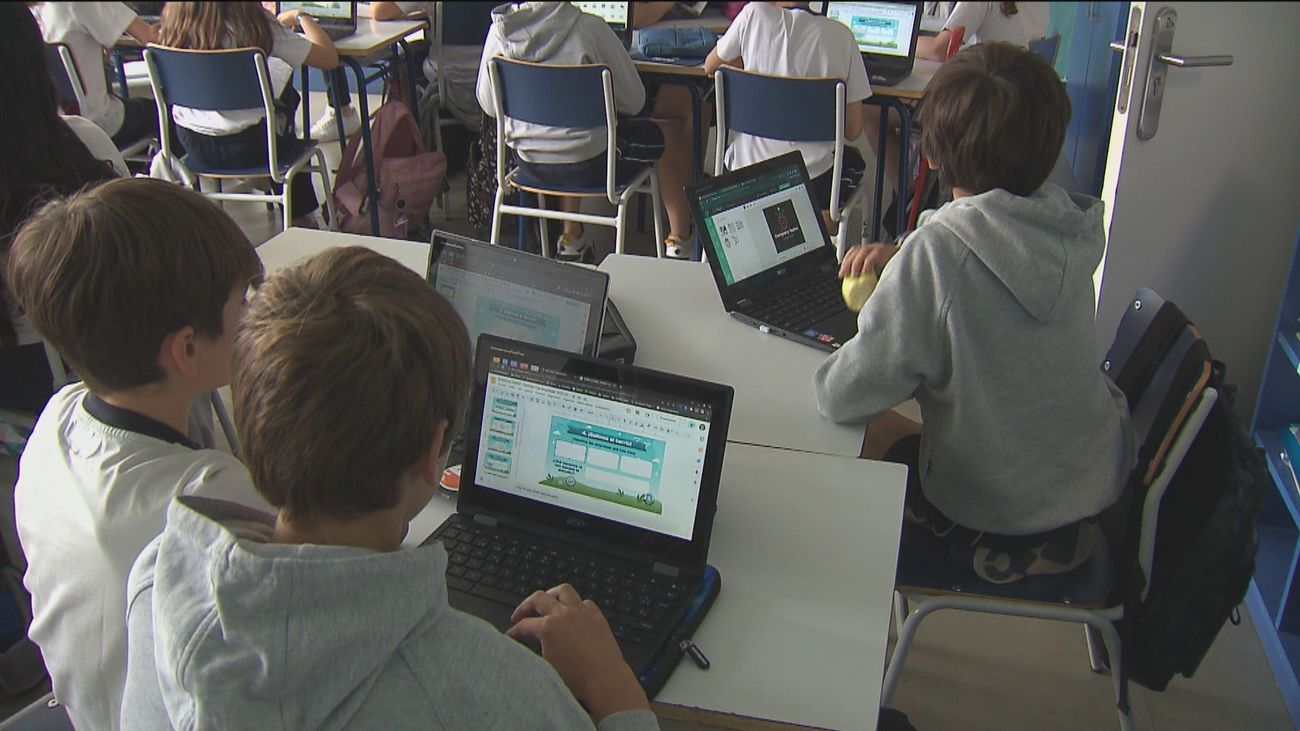 La inteligencia artificial llega a las aulas: ¿un problema o una ayuda?