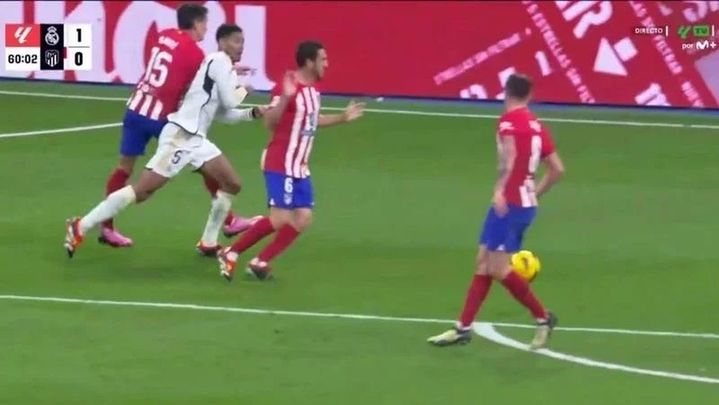 Penalti no pitado a Bellingham / TWITTER